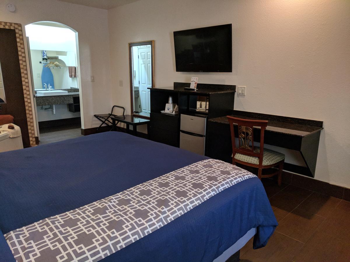 Americas Best Value Inn - Μπράουνσβιλ Εξωτερικό φωτογραφία