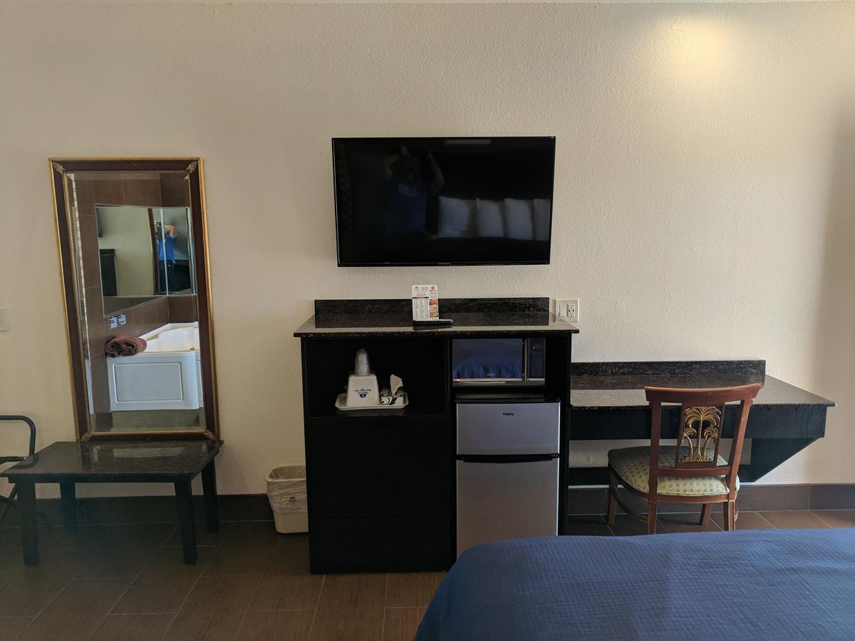 Americas Best Value Inn - Μπράουνσβιλ Εξωτερικό φωτογραφία