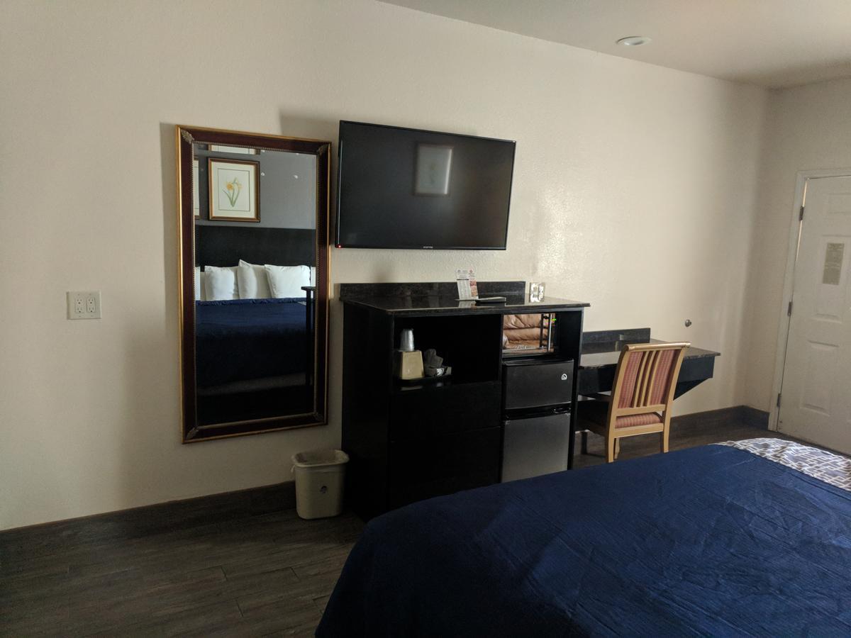 Americas Best Value Inn - Μπράουνσβιλ Εξωτερικό φωτογραφία