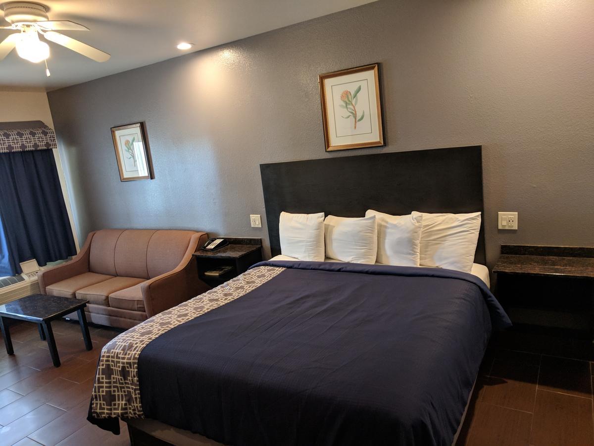 Americas Best Value Inn - Μπράουνσβιλ Εξωτερικό φωτογραφία